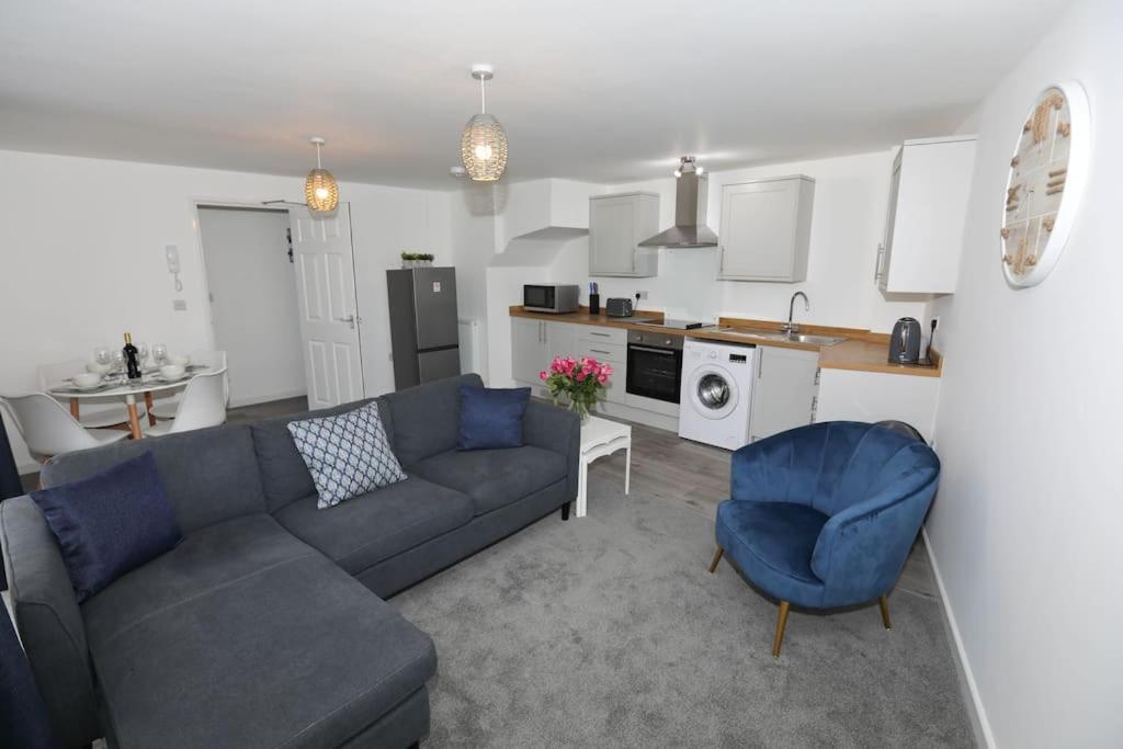Exmouth - Apartment 1, Strand House - Modern 2 Bedroom Apartment, Perfect Location For Access To Beach & Town Centre - Sleeps 4 Guests - No Parking - Hosted By Rentmyhouse Esterno foto